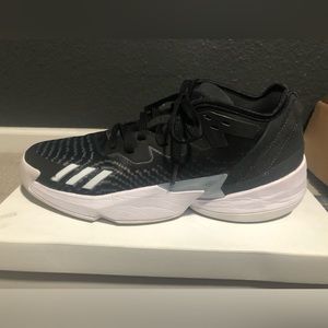 Adidas D.O.N. Issue 4